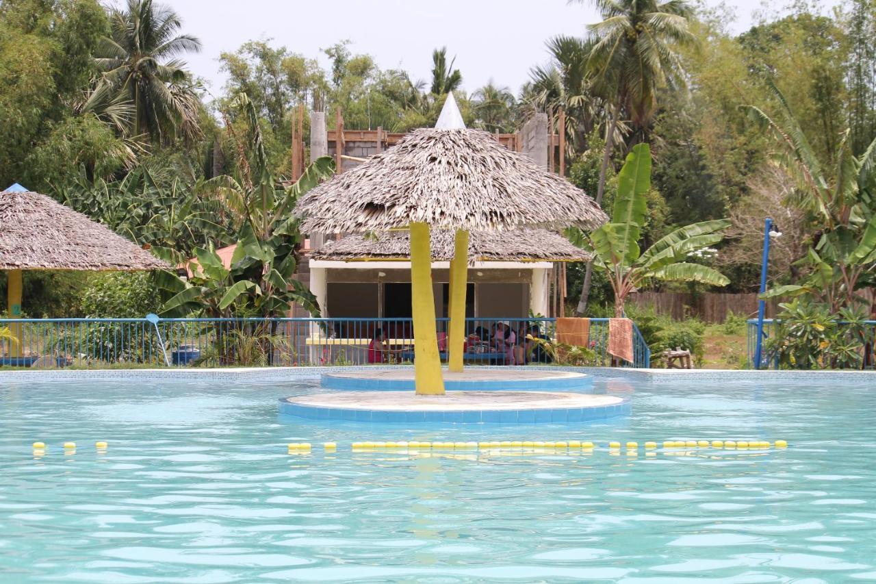 Sweetwater Resort Zamboanguita  ภายนอก รูปภาพ